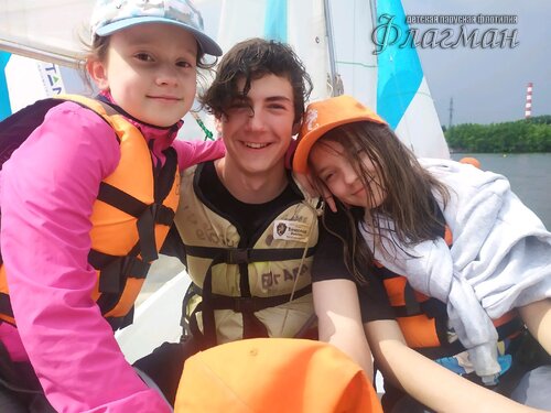 cc4cc3d7.ID Photo.103324